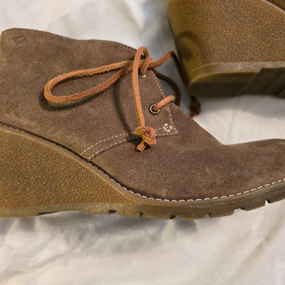 Sperry Top Sider Women's Celeste Prow Suede Bootie Taupe Tan Leather 8.5M. - Picture 5 of 14